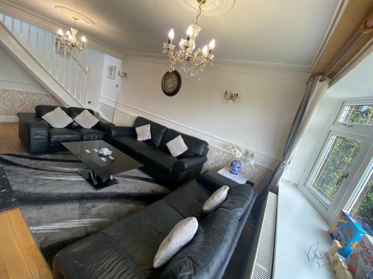 Detached Bungalow II Big Garden II Pet Friendly Villa Hednesford Exterior photo